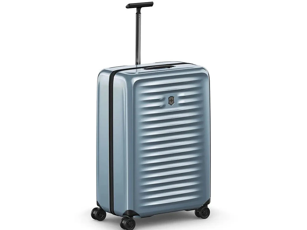 Victorinox Airox Large Hardside Case 1 Victorinox Airox Large Hardside Case