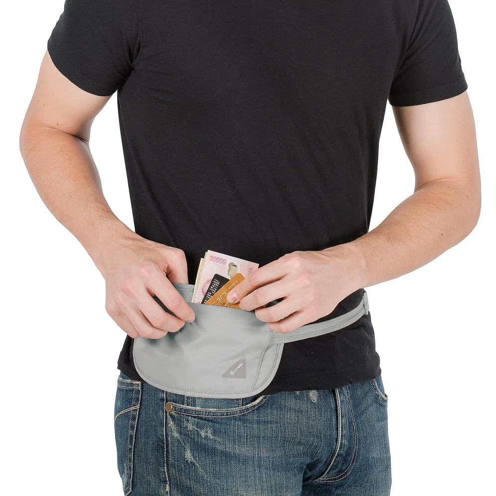 Pacsafe Coversafe® X100 RFID Blocking Security Waist Wallet 4 Pacsafe Coversafe® X100 RFID Blocking Security Waist Wallet - Image 4