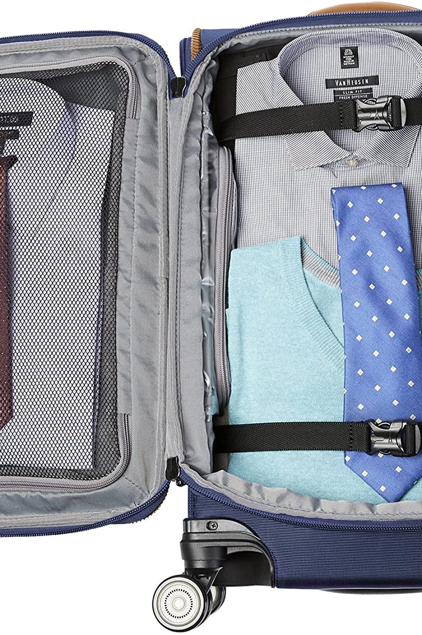 TravelPro Crew™ 11 21" Expandable Spinner- Carry On 2 TravelPro Crew™ 11 21" Expandable Spinner- Carry On - Image 2